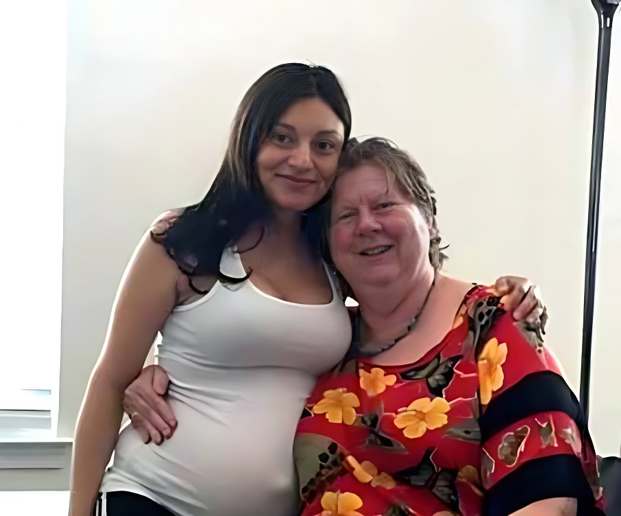 Beyond Beauty Standards: The Unforgettable Journey of Mary, the 6’2″ Trailblazer!